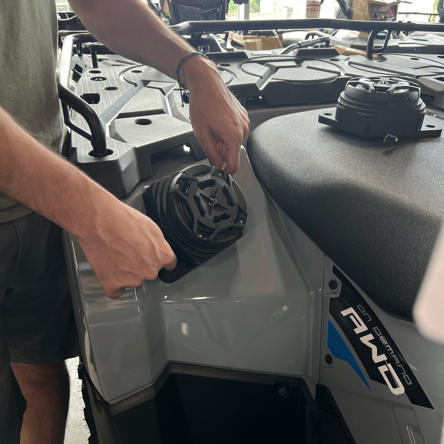 Polaris Sportsman (05-25) Bluetooth LED Rear ATV Sound System