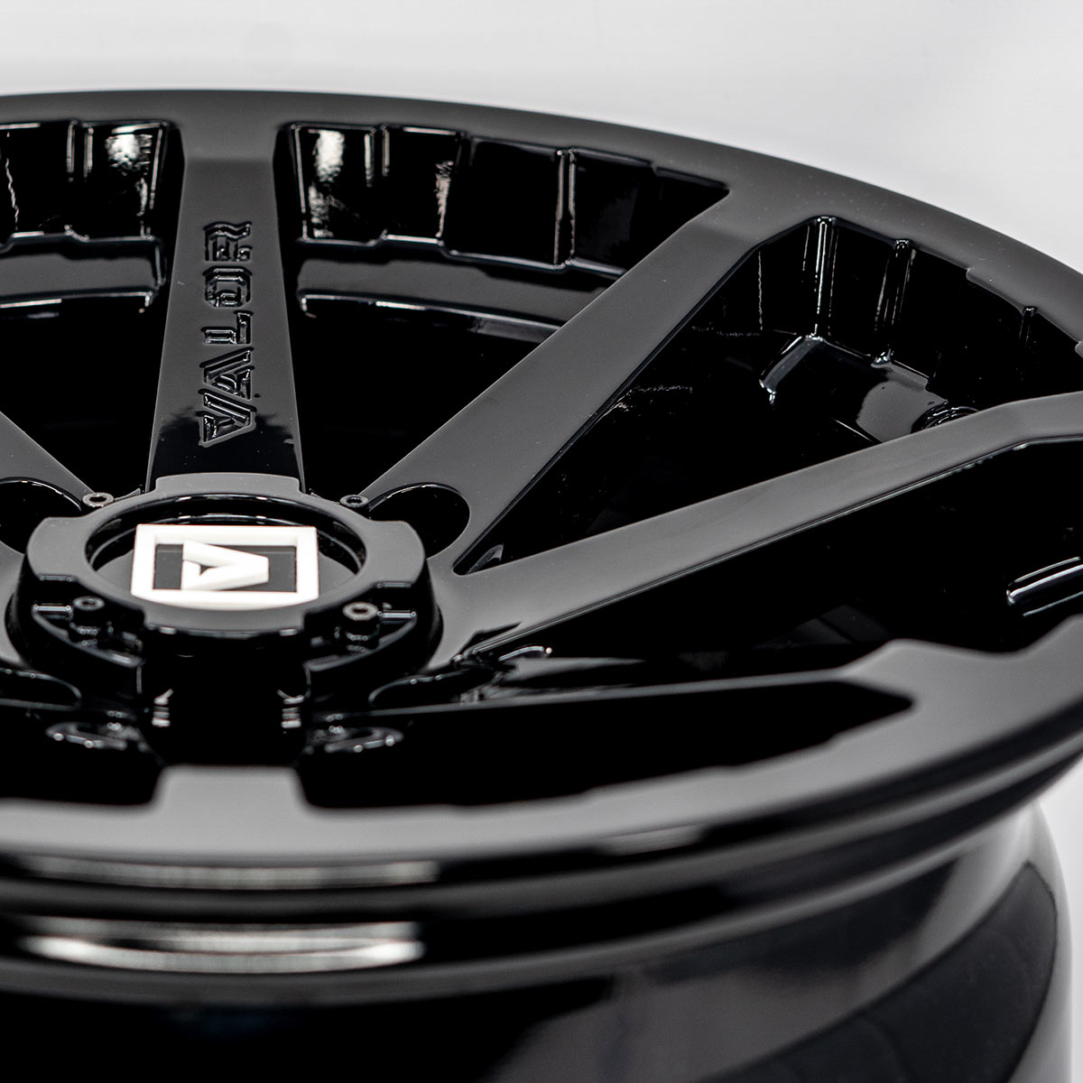 V01 UTV Wheel Gloss Black