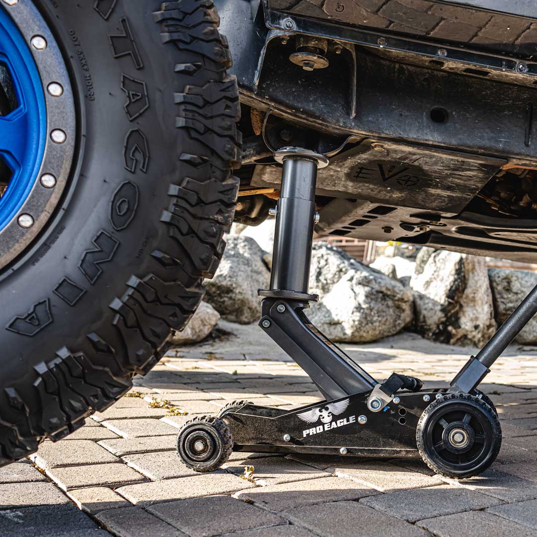 1.5 Ton Big Wheel Off Road Jack - "Talon" - image 3