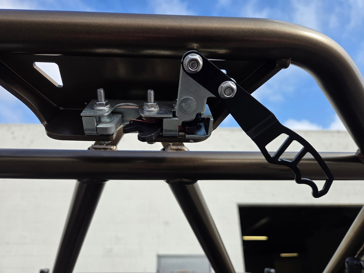 UTV Speed Polaris RZR Pro R Tire Carrier with Shocks