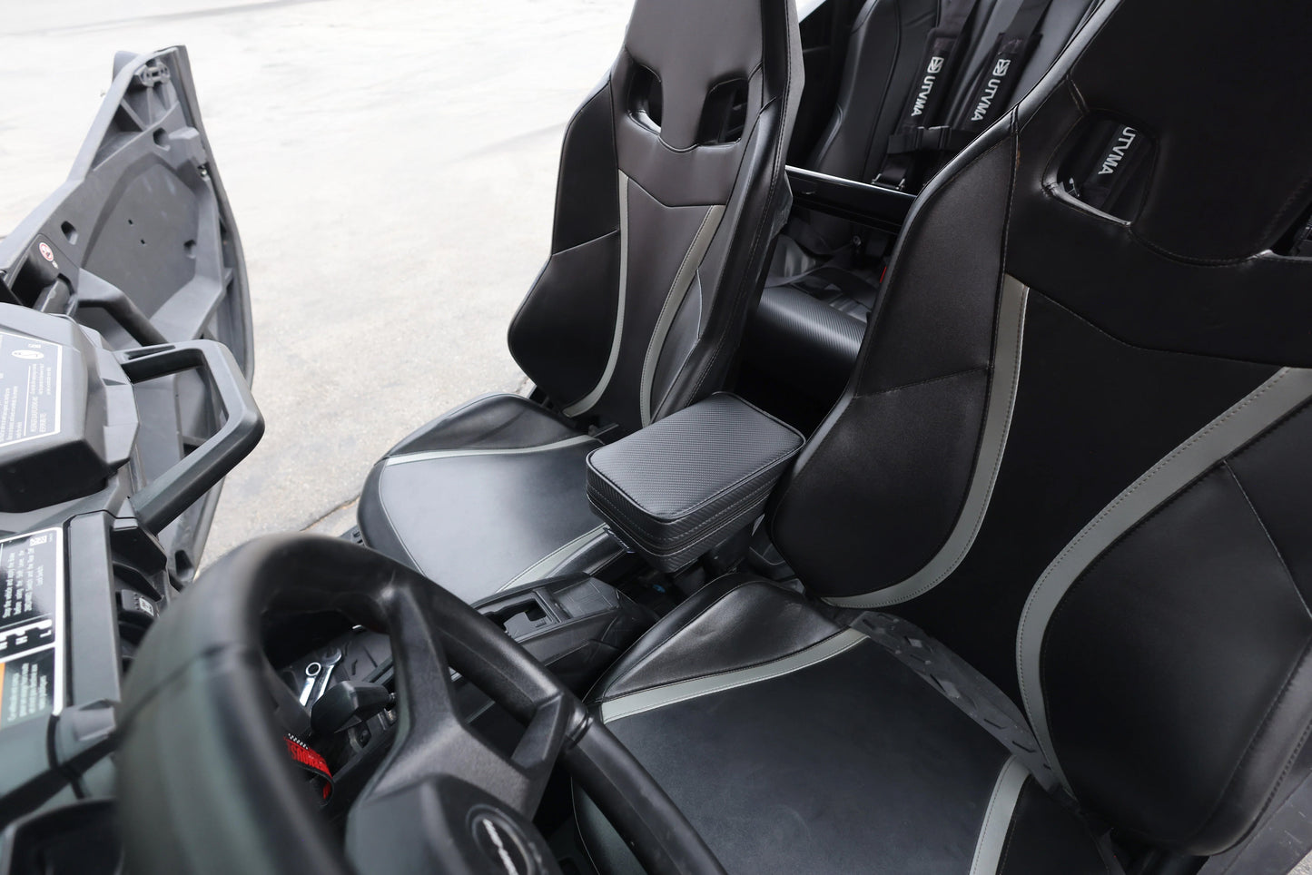 UTVMA Maverick R / Maverick R  MAX Front or Rear Armrest with Bracket (2024+)