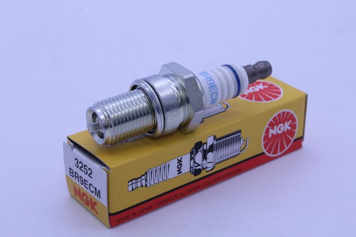 Ngk 3252 BR9ECM Nickel Spark Plug