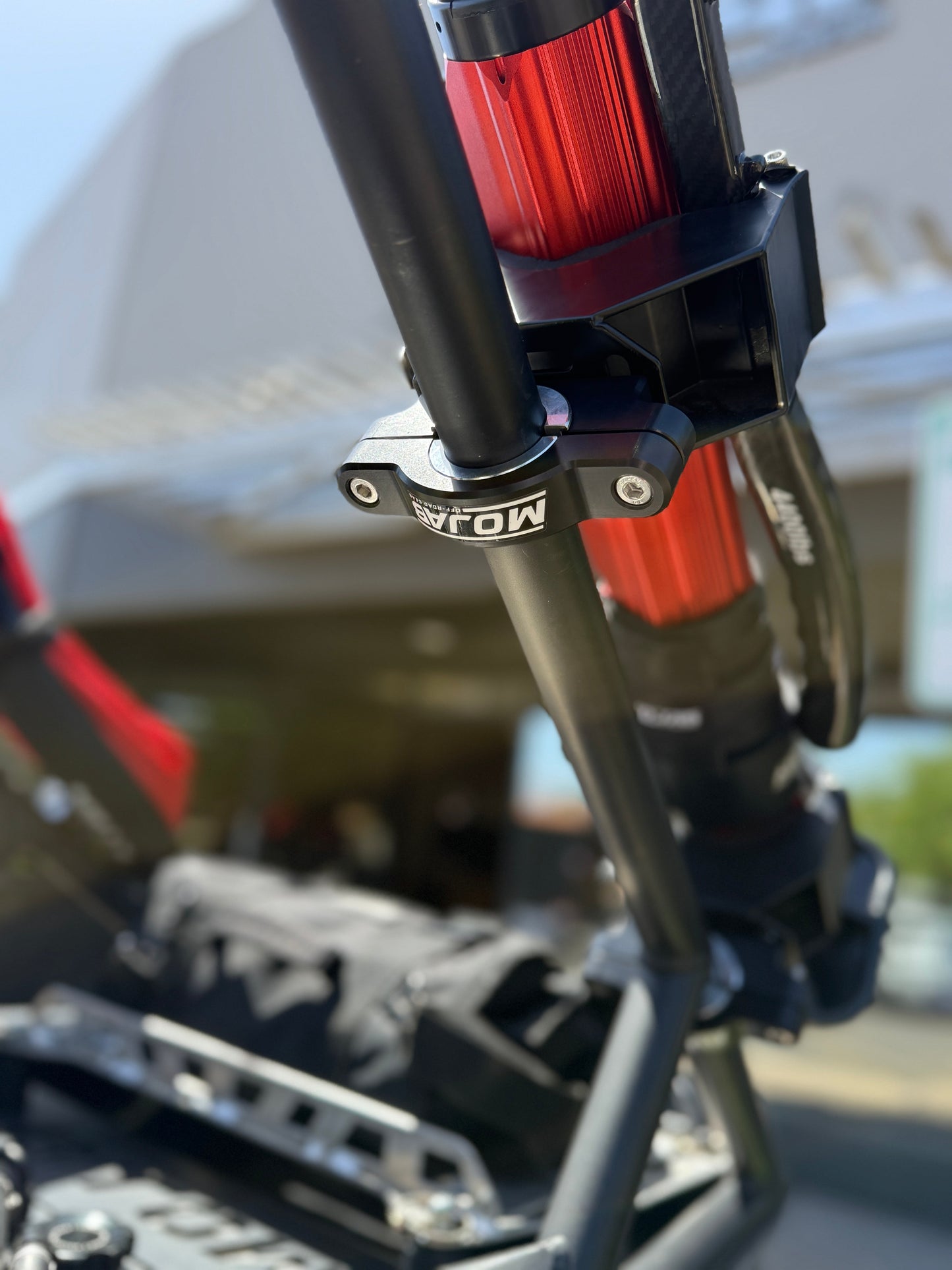 CarbonPro Compact Hydraulic Jack with Mounting Clamps MLH 32''