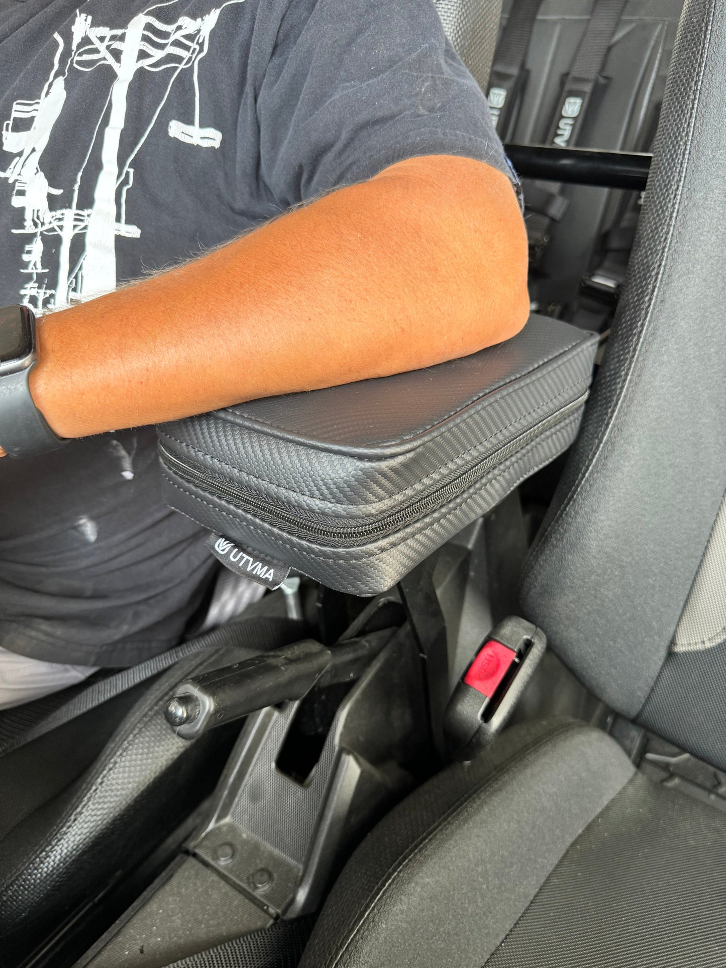 UTVMA Xpedition 2/4 Seater Front Armrest with Bracket (2024+) *Backorder till July 15th*