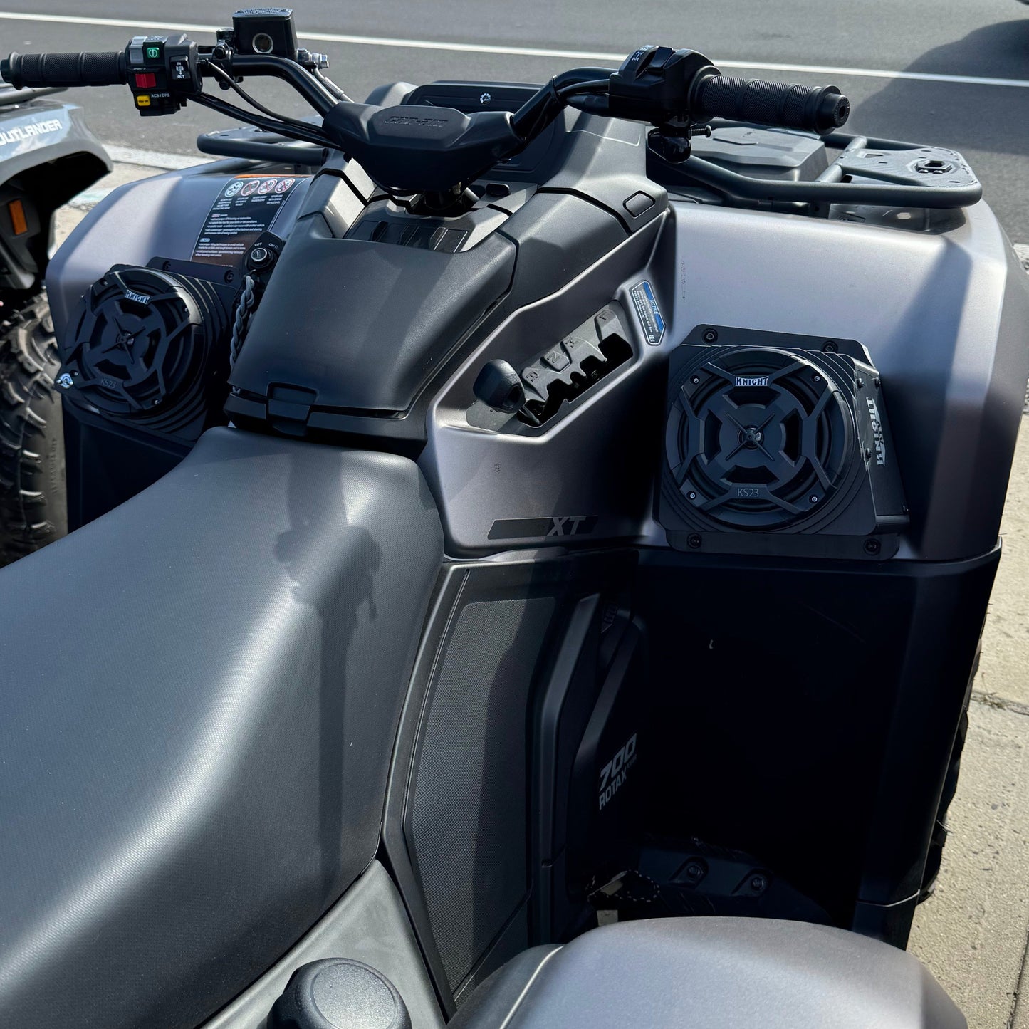 Can Am Outlander (12–25) Bluetooth LED ATV Sound System
