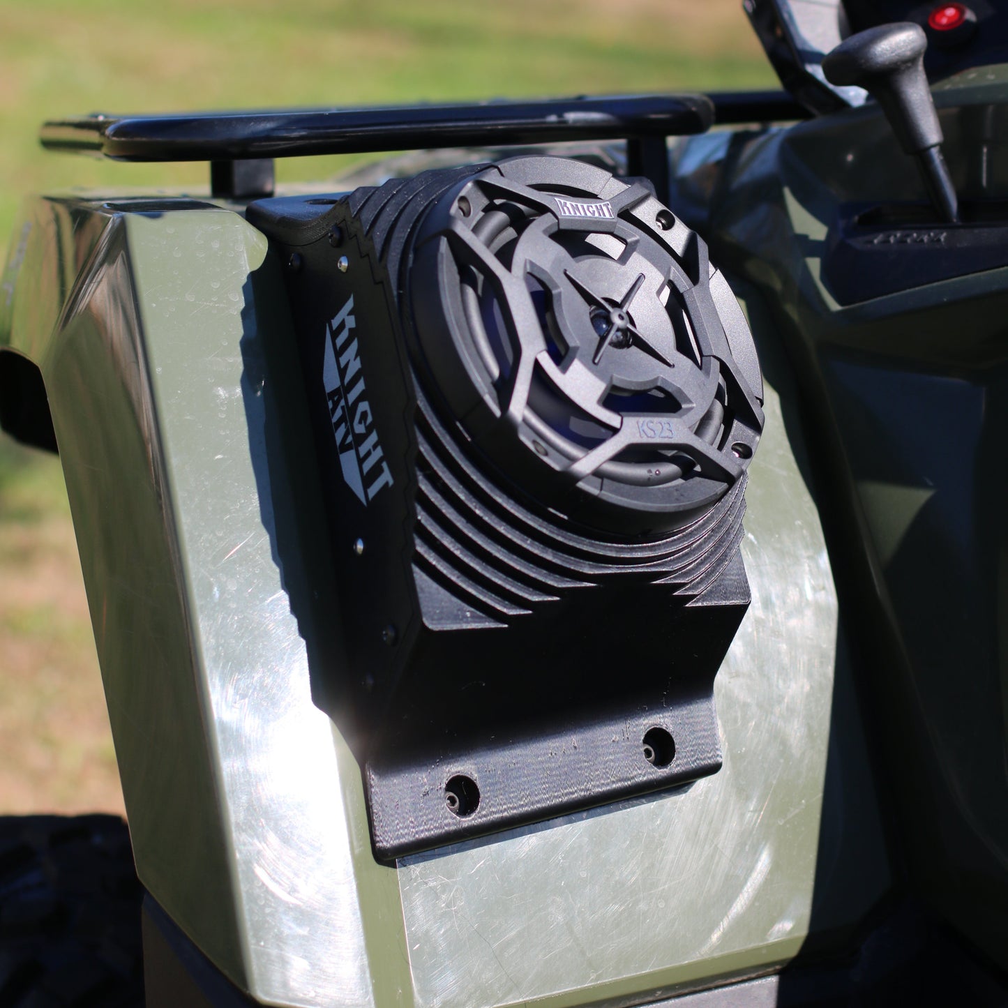 Tracker Offroad 570 (2017–2022) Custom Fit Waterproof Fender Speaker Pods