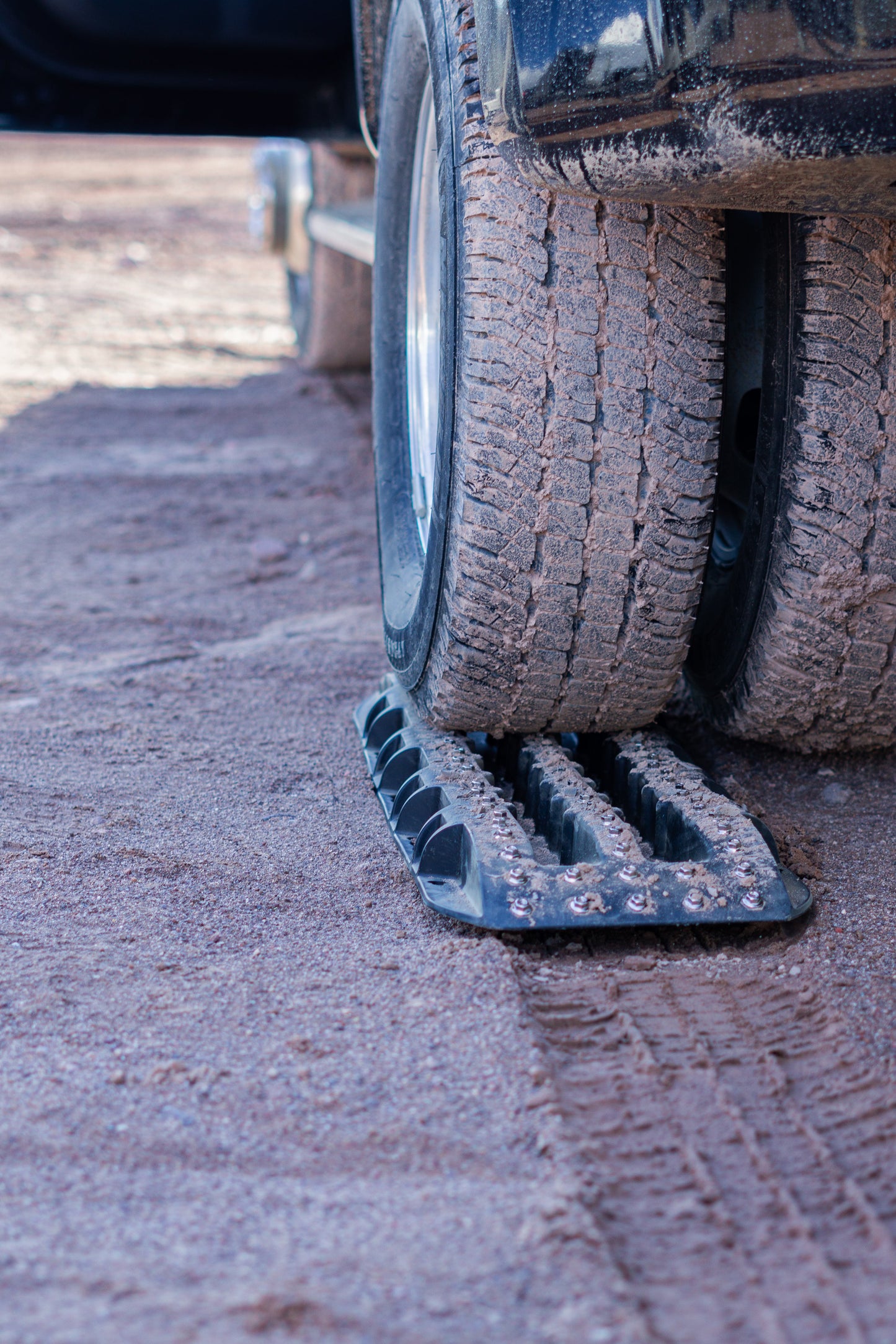 Ultimate Traction recovery board with steel plugs