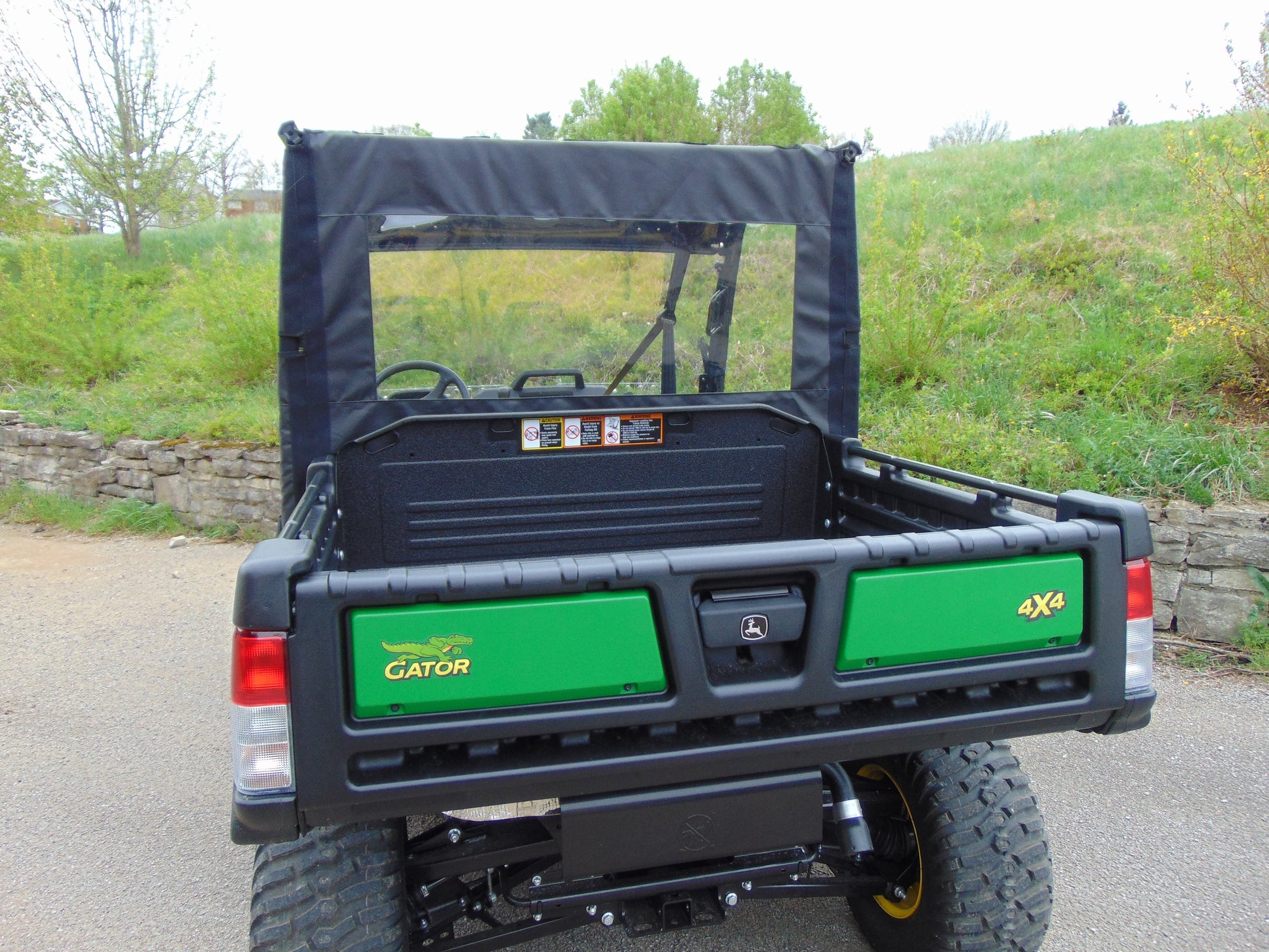 John Deere Gator 835/865 - Soft Back Panel (JDG835-BCK-BLK) - 3 Star UTV