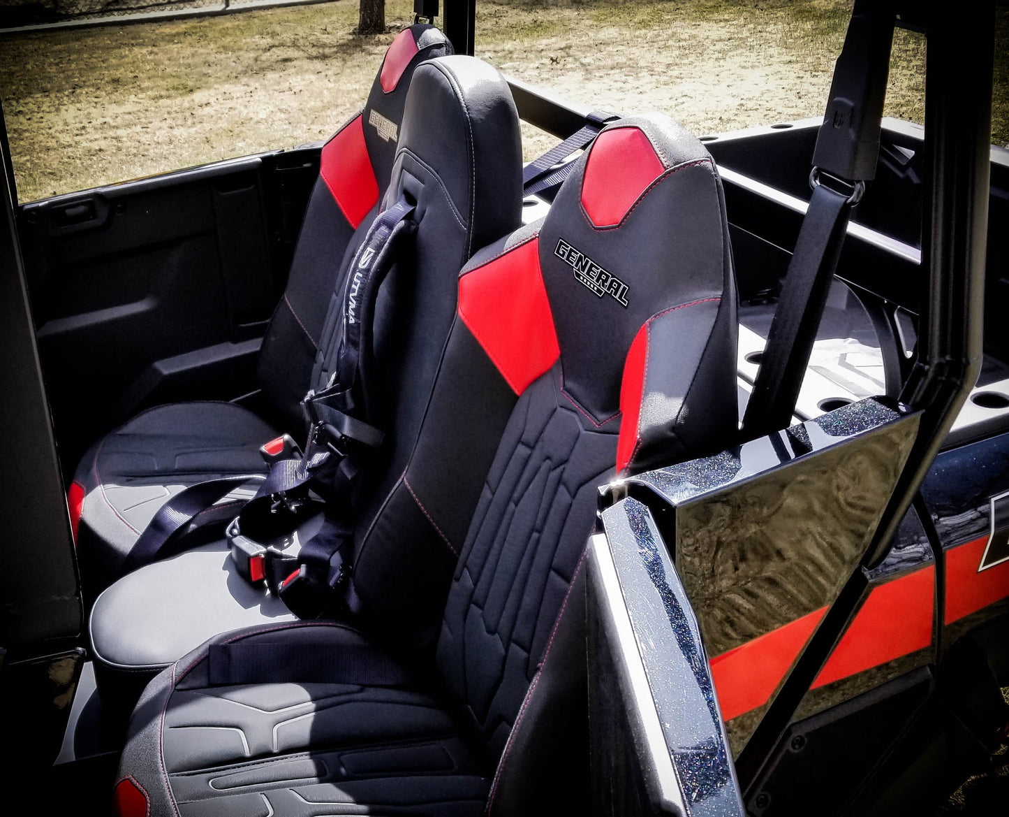 General 4 Rear Bump Seat w Console Delete Kit (2016-2025)