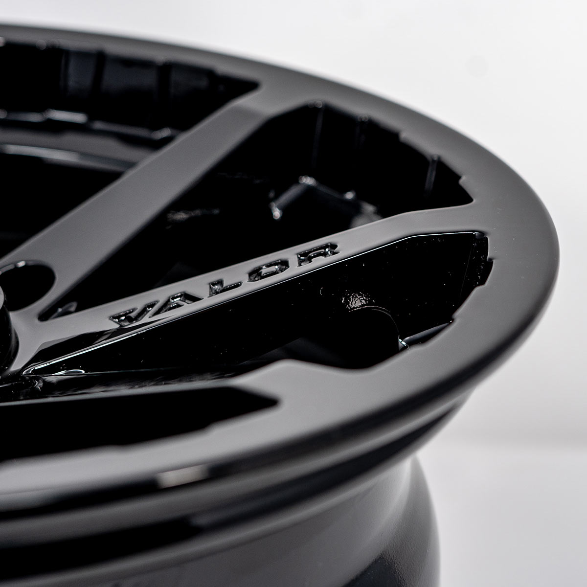 V01 UTV Wheel Gloss Black